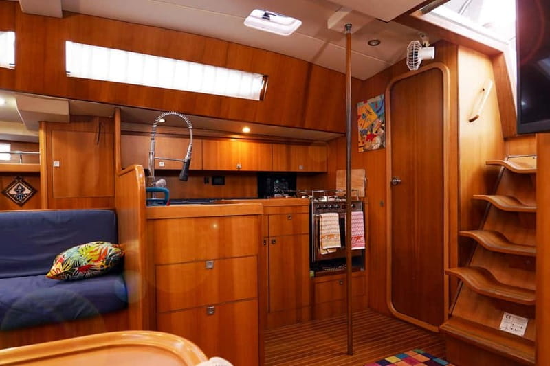 Barcelona: Sunset or Afternoon Yacht Cruise with Drinks - Practical details for a smoother outing