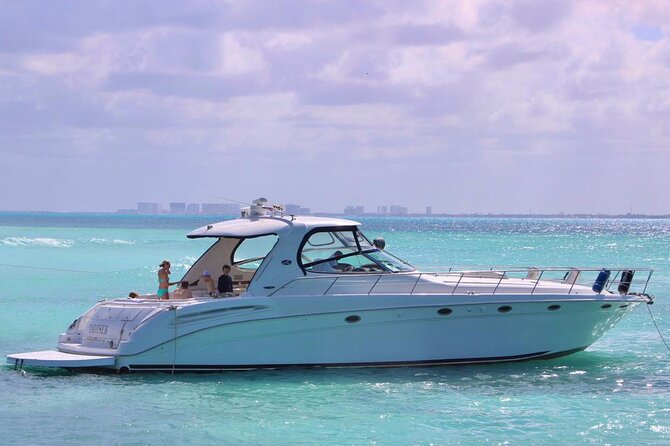 Beautiful SUNDANCER 60ft Private yacht / 18PAX 25P15 - Swimming and snorkeling on the longer trips