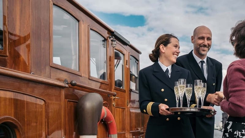 Berlin: Evening Yacht Cruise with Aperitif & Dinner Upgrade - Starting beside Berlin Cathedral
