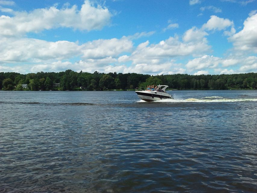 Berlin:Guided South Berlin Yacht Tour with Swim Stop (relax) - What to bring and how to prepare