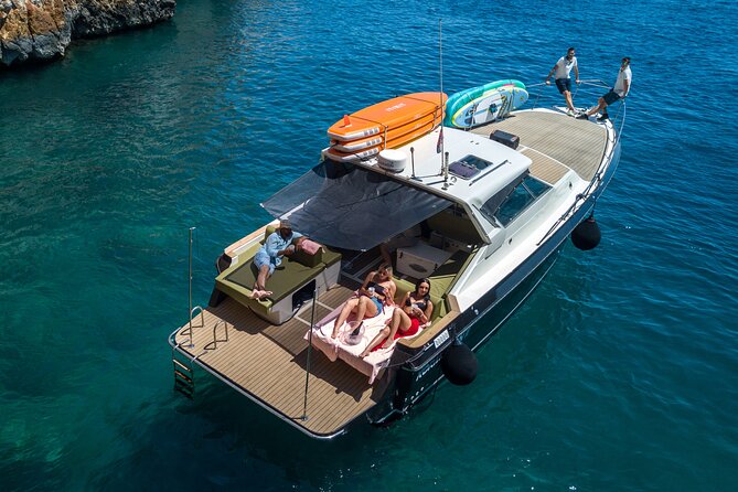 Blue & Green cave tour with yacht from town Hvar - Green Cave rewards the right light