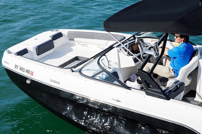 Boat or Yacht Rental in Sag Harbor, The Hamptons, or Monatauk - Should You Book Yacht Hampton?