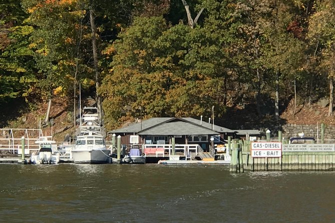 Boat Tour NYC Skyline, Statue of Liberty, Private Yacht Tour - Is $2,400 good value for up to six people?