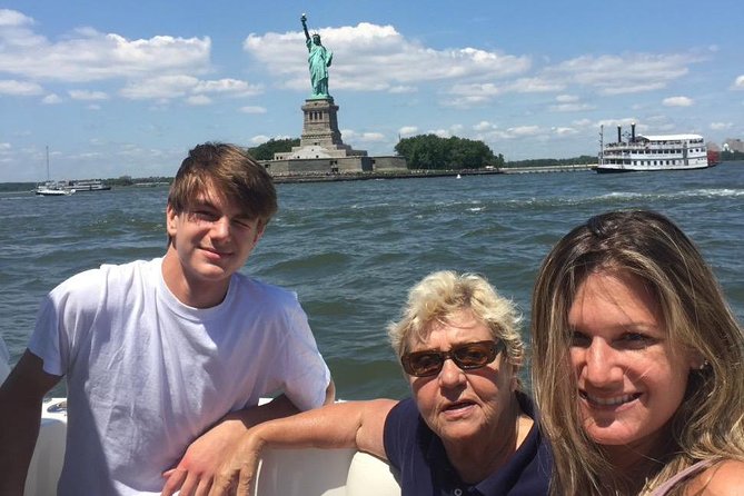 Boat Tour NYC Skyline, Statue of Liberty, Private Yacht Tour - Leaving Englewood beneath the George Washington Bridge