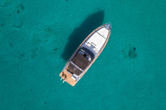 Boat - yacht tours at Mykonos - Service and the human side of the outing