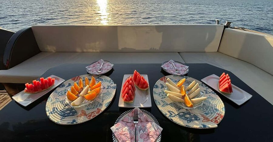 Bodrum: Bodrum Sunset Tour with Jet Black Yacht - Key points at a glance