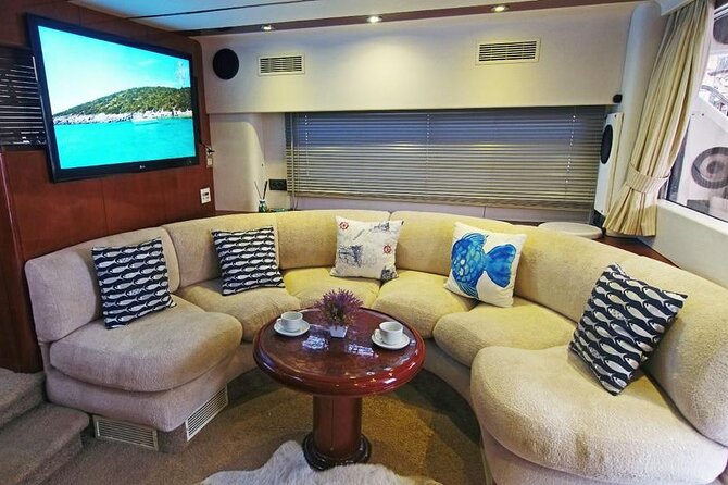 Bodrum Private Motor-Yacht Tour With Lunch For 6 Hours - Red Bay: Clear Water and Different Depths