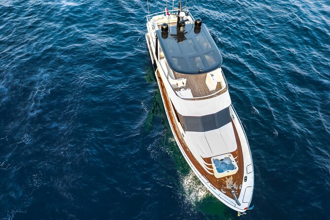 Book 3hr Luxury Yacht Rental Dubai - Get 1hr Free - Setting off from Dubai Harbour