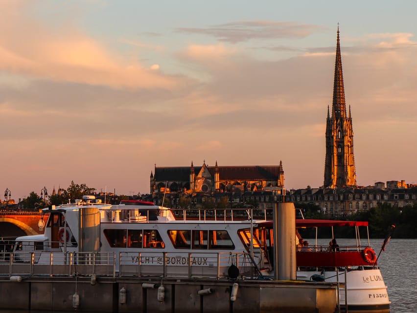 Bordeaux: Garonne River Yacht Cruise with Brunch - Boarding at Ponton d’Honneur