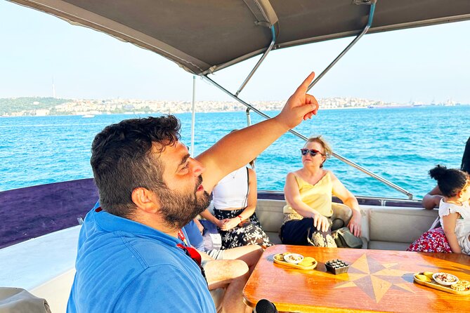 Bosphorus & Golden Horn: Sunset Yacht Cruise with Expert Guide - Rumeli Fortress and the northern turn