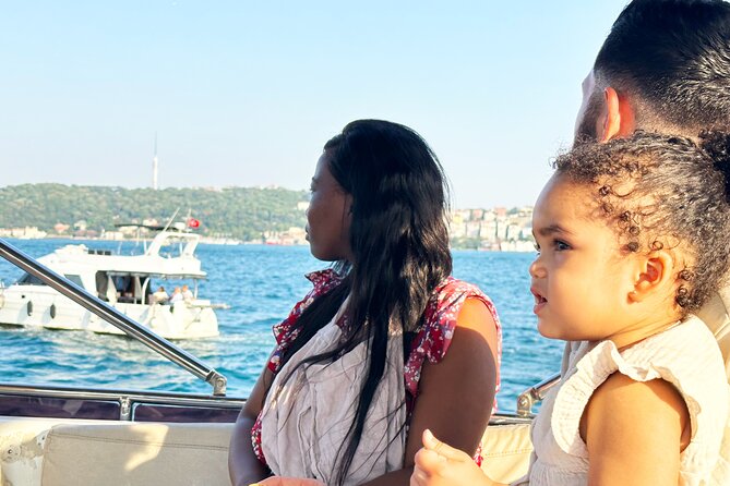 Bosphorus & Golden Horn: Sunset Yacht Cruise with Expert Guide - Maiden’s Tower and the return toward the Golden Horn