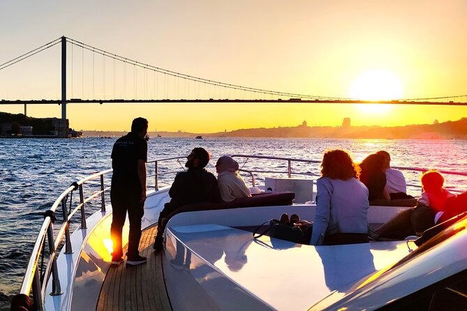 Bosphorus Sunset: An Enchanting Yacht Cruise in Istanbul - Why a Bosphorus sunset cruise is a smart first-night plan