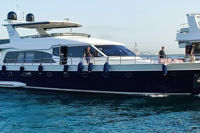 Bosphorus Sunset Cruise on Deluxe Yacht in Istanbul - Dolmabahçe to Ortaköy: palaces, mosques, and the first bridge