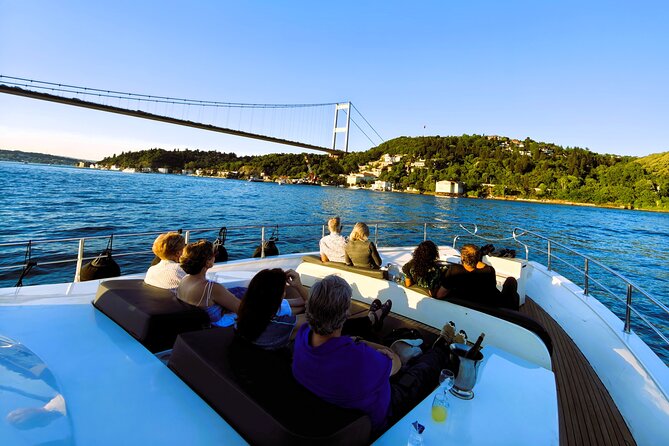 Bosphorus Sunset Cruise with Live Guide on Luxury Yacht - Anadolu Hisarı and Küçüksu Pavilion on the Asian shore