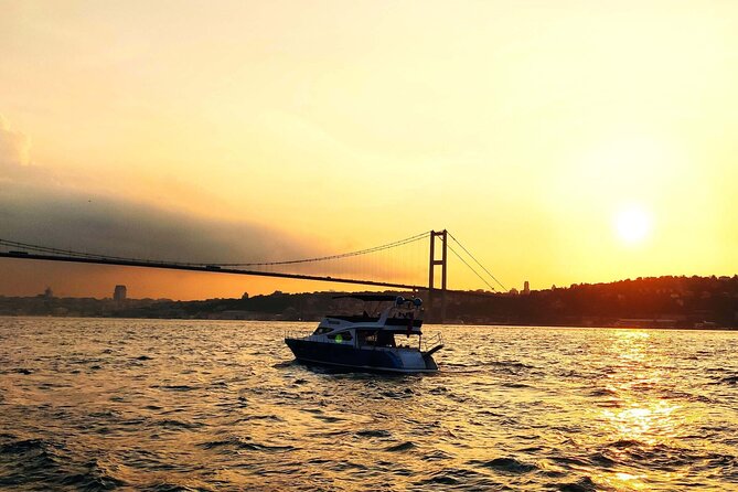 Bosphorus Yacht Cruise at Sunset with Snacks - The Bosphorus view: Istanbul’s best orientation lesson