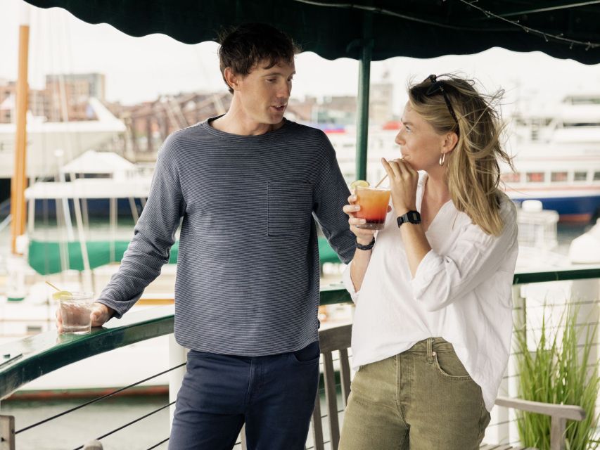 Boston: Harbor Sunset Yacht Cruise - Starting at Rowes Wharf behind the Boston Harbor Hotel