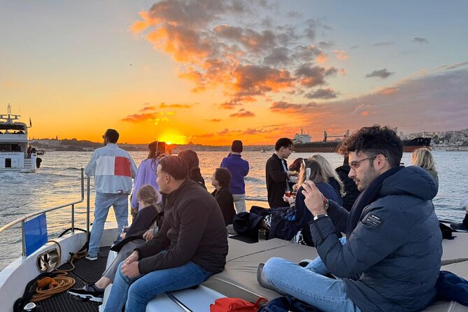 Budget Evening Cruise: Dinner, Live Shows & Party - Beylerbeyi Palace on the Asian shore