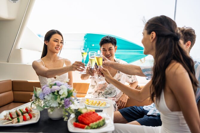 Burj Al Arab: 2-Hour Yacht Tour with BBQ Dinner and Drinks - Five useful things to know before you go