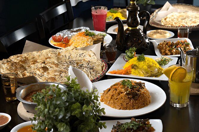 Burj Al Arab: 2-Hour Yacht Tour with BBQ Dinner and Drinks - What dinner is really like on board