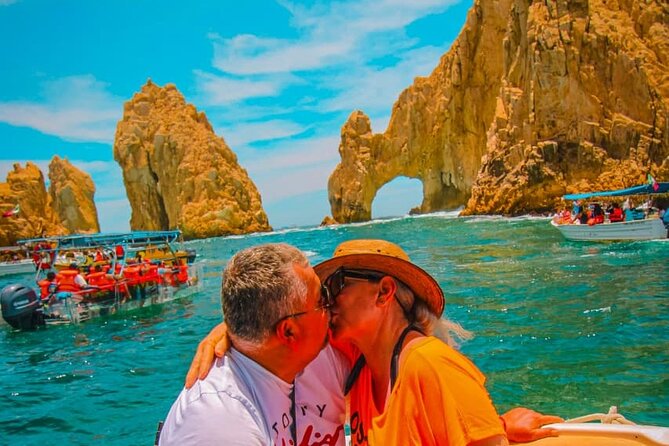 Cabo life Private Yacht in Los Cabos | 10 PAX & 3 HRS - A relaxed three hours, not a race between stops
