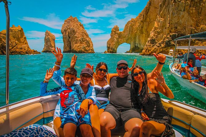Cabo life Private Yacht in Los Cabos | 10 PAX & 3 HRS - Why the crew matters on a private yacht