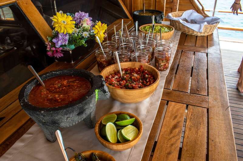 Cabo: Luxury Yacht Snorkel Cruise with Lunch and Open Bar - Baja Lunch Served Back on the Yacht