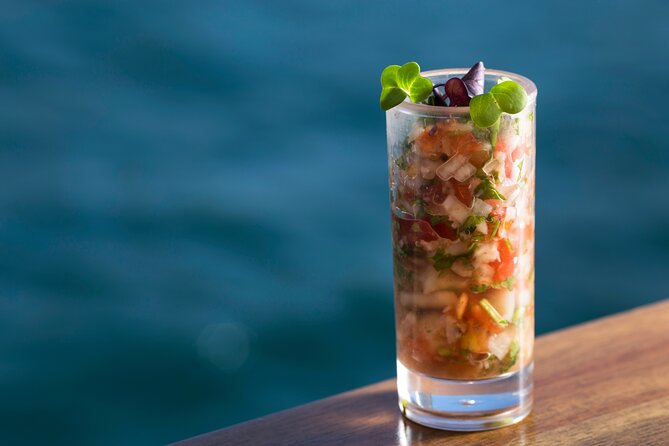 Cabo San Lucas Luxury Sailing Yacht and Dinner with a Chef - Dinner on a moving yacht