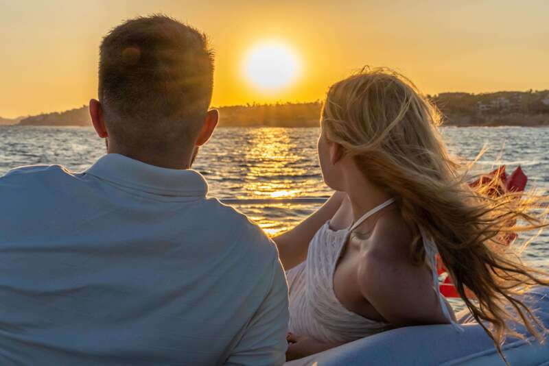 Cabo San Lucas: Luxury Yacht Cruise - Key points at a glance