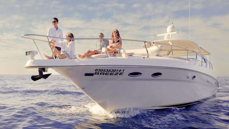 Cabo San Lucas: Luxury Yacht Cruise - The Cabo sights: Arch, Lover’s Beach, and sea lions