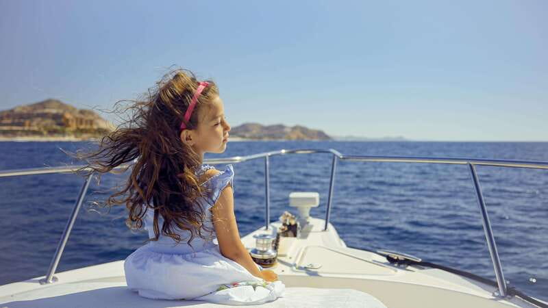 Cabo San Lucas: Luxury Yacht Cruise - Lunch, snacks, and the open bar
