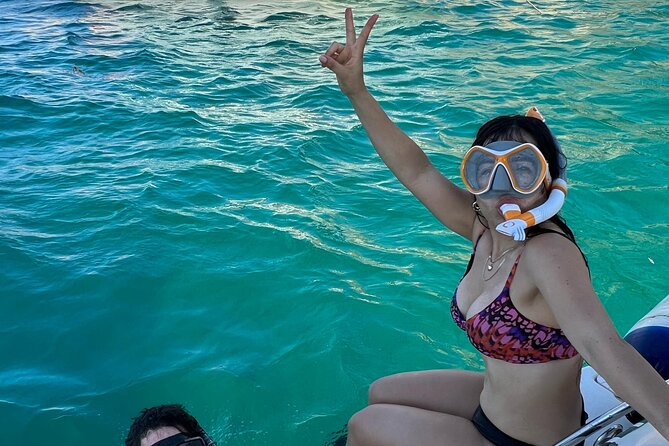 Cabo San Lucas Private Yacht Tour with Snorkel - Who will enjoy this private Cabo yacht trip
