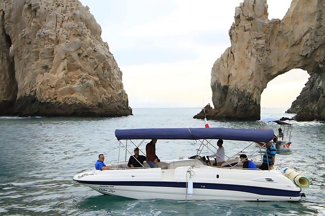 Cabo Yacht Tour to Lovers or Pelícano Beach + Beach Time - Why the small yacht matters in Cabo