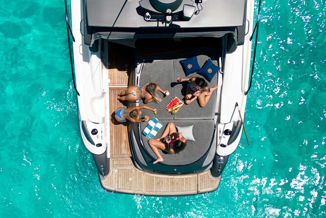 Cancun: 4-Hour All Inclusive Luxury Yacht – 50' Cranchi - Food that feels closer to a catered lunch