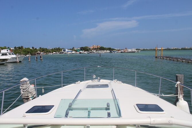 Cancun Bay Private 2-Hour on a Luxury Yacht - Drinks, catering, and the cost of a celebration