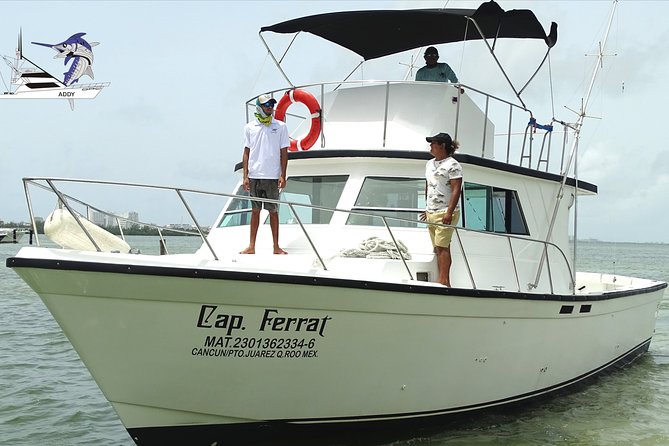 Cancun fishing charter if you don't fish you don't pay 46ft yacht 12pax 25P14 - The crew makes the difference