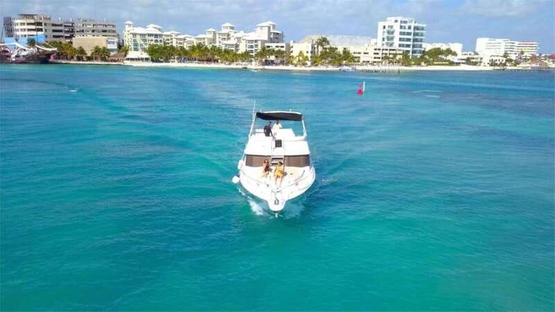 Cancun: Private Luxury 46-Feet Flybridge Yacht Cruise - Key points to know before booking