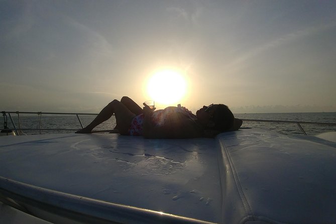 Cancun Yacht Charter to Isla Mujeres with Snorkeling -SR41H4 - Crew service and special occasions