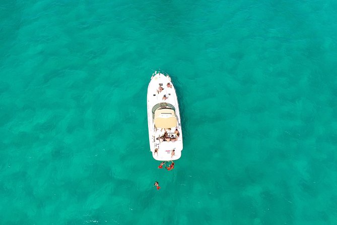Cancun Yacht Charter to Isla Mujeres with Snorkeling -SR41H4 - Cruising across Cancun Bay