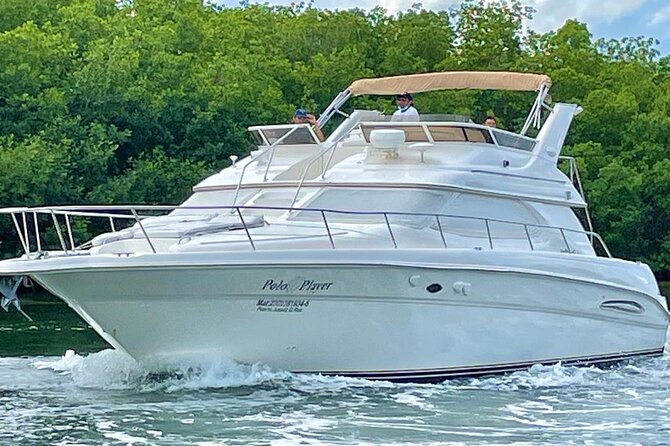 Cancun Yacht Tour - SEARAY YACHT 46 FT GREAT FOR SUNSET 15 PEOPLE MAX 25P9 - From Laguna Nichupté to open sea