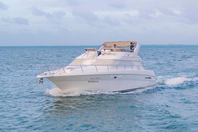 Cancun Yacht Tour - SEARAY YACHT 46 FT GREAT FOR SUNSET 15 PEOPLE MAX 25P9 - Playa Norte and the Isla Mujeres finish