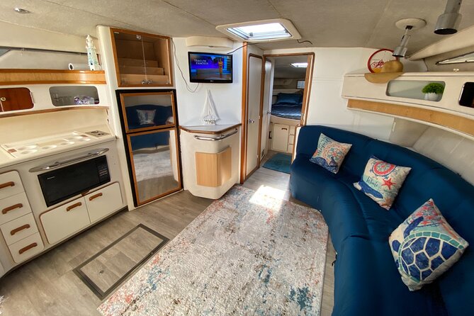 Cancun yachts rental BEATIFUL YACHT 46FT, 15 PAX MAX 25P6 - Swimming and snorkeling on the four-hour route