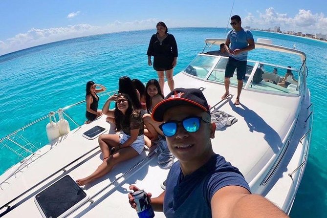 Cancun yachts rental BEATIFUL YACHT 46FT, 15 PAX MAX 25P6 - Sunset over Cancun Lagoon