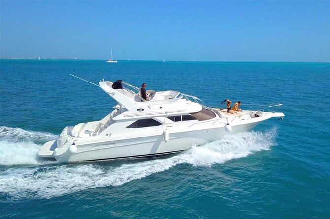 Cancun yachts rental YACHT 46 FT, 15 PAX MAX 25P12 - The Four-Hour Route Toward Isla Mujeres