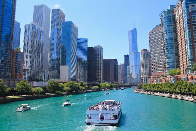 Chicago River Architecture Tour Aboard a Historic Yacht - What makes this Chicago river cruise worth considering