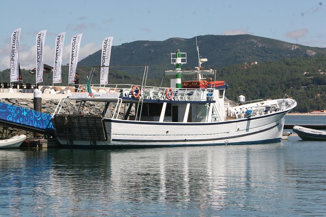 Classic Yacht Experience in Lisbon with portuguese wine - MAAT and Lisbon’s modern riverfront