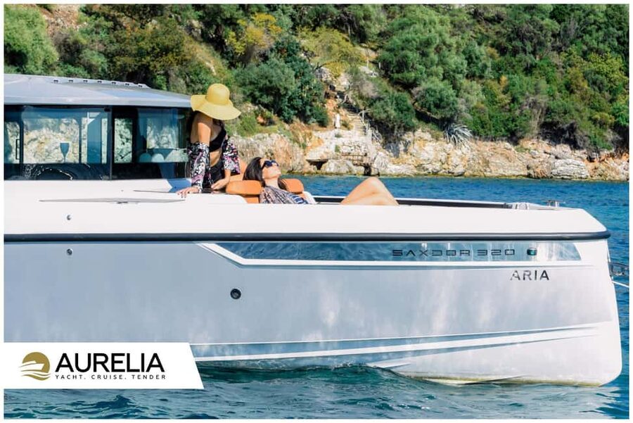 Corfu: Private yacht cruise to Paxos - Antipaxos & Caves - Why this private yacht day works
