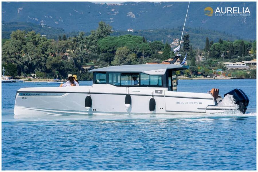 Corfu: Private yacht cruise to Paxos - Antipaxos & Caves - The secret swimming stop
