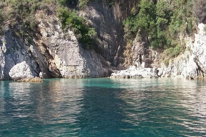 Corfu: Private Yacht Cruise - Garitsa Bay and the two fortresses