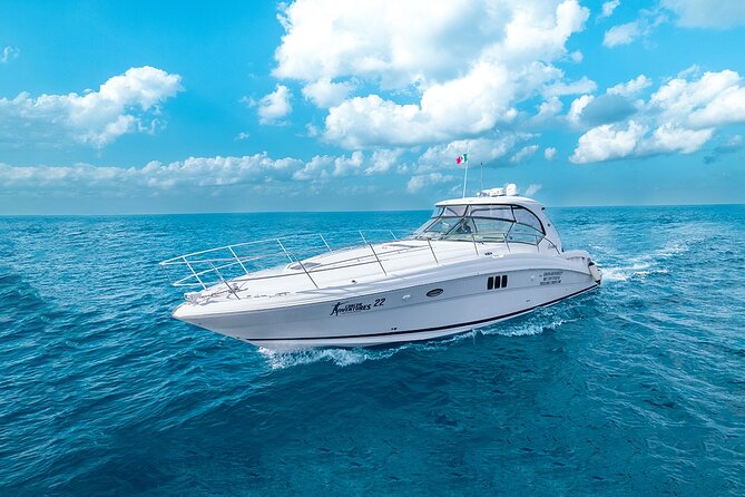 Cozumel Private Yacht and Snorkel with Lunch and Open Bar Onboard - Lunch, drinks, and the onboard mood