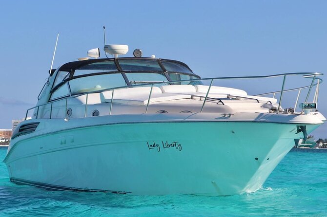 Cruise in Elegance: Luxury Yacht Rental in Cancun - Key points to know before booking